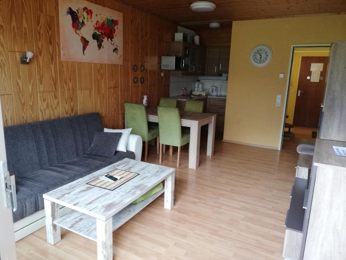 טאופליץ Appartement Bergblick מראה חיצוני תמונה