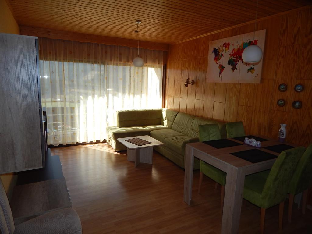 טאופליץ Appartement Bergblick מראה חיצוני תמונה