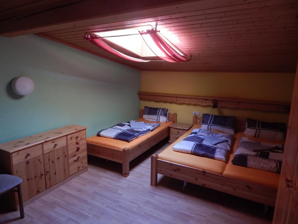 טאופליץ Appartement Bergblick מראה חיצוני תמונה